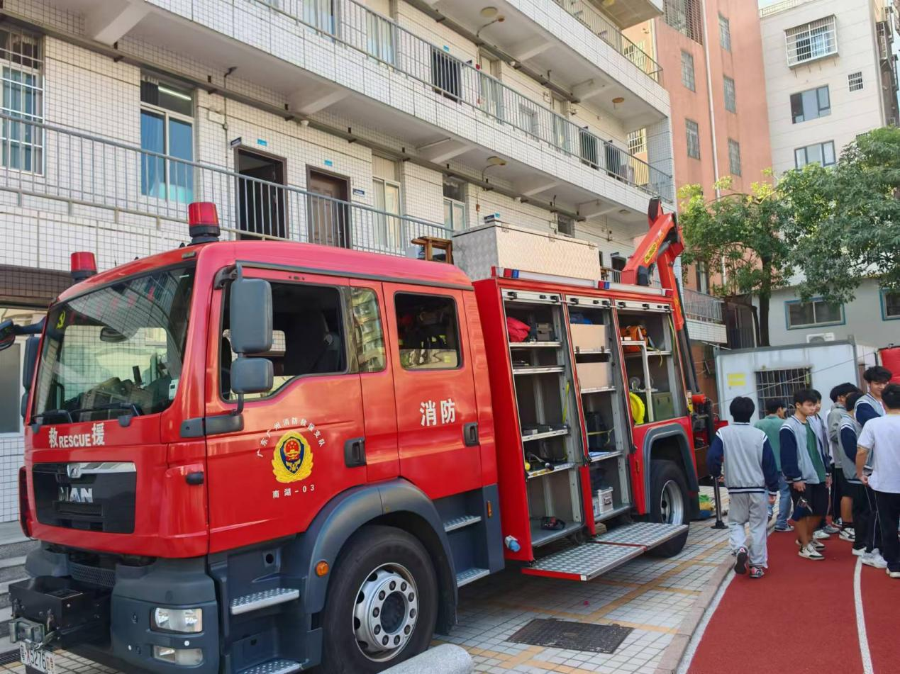 青春不燃火 安全伴我行——2024年同和街道消防宣传月启动仪式在我院同和校区举办